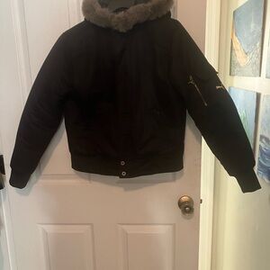 Woman’s PUMA Jacket with Fur Collar size M